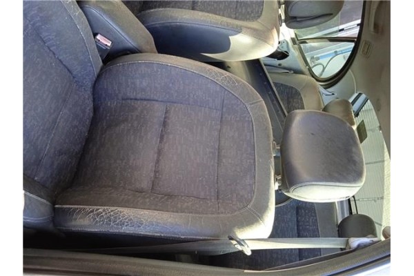 Recambio de asiento delantero izquierdo para renault megane i (ba0/1_) 1.4 16v (ba0d, ba1h, ba0w, ba10) referencia OEM IAM 77010