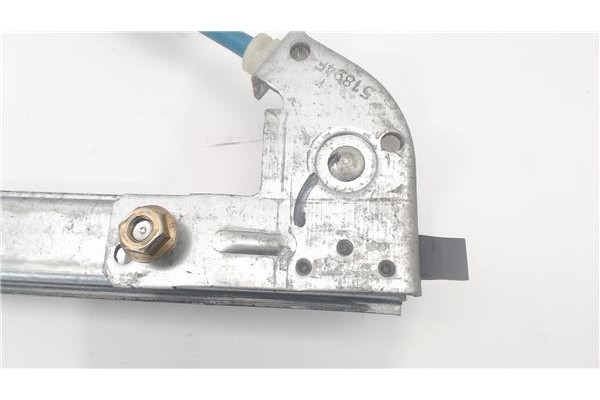Recambio de mecanismo elevalunas trasero derecho para citroen xsara picasso referencia OEM IAM 9637090880  