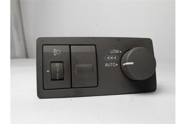 Recambio de conjunto interruptores para kia sorento (bl) 2.5 crdi referencia OEM IAM Y08C+  