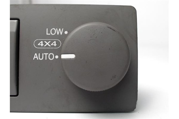 Recambio de conjunto interruptores para kia sorento (bl) 2.5 crdi referencia OEM IAM Y08C+  