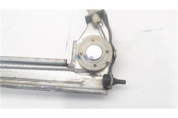 Recambio de mecanismo elevalunas trasero derecho para citroen xsara picasso referencia OEM IAM 9637090880  