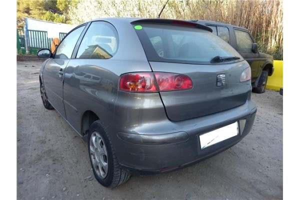 seat ibiza (6l1) del año 2002