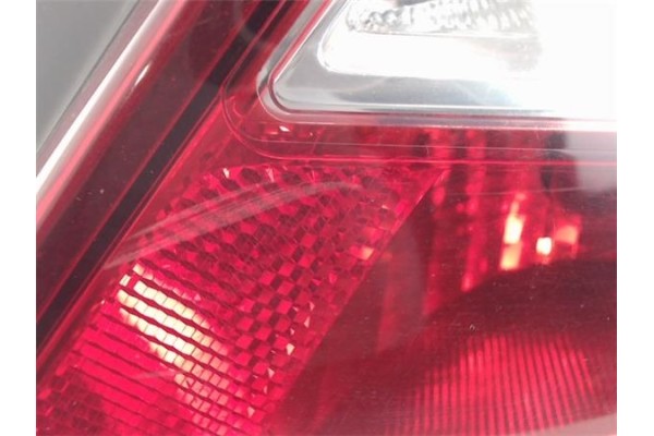 Recambio de piloto trasero derecho para opel corsa d referencia OEM IAM 13269051 89318821 