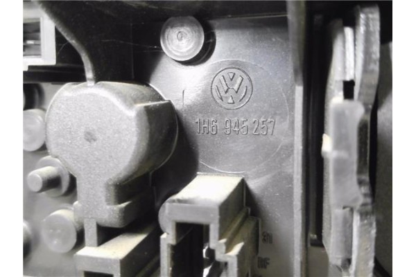 Recambio de piloto trasero izquierdo para volkswagen golf iii (1h1) 1.6 referencia OEM IAM 1H6945257 E413837 