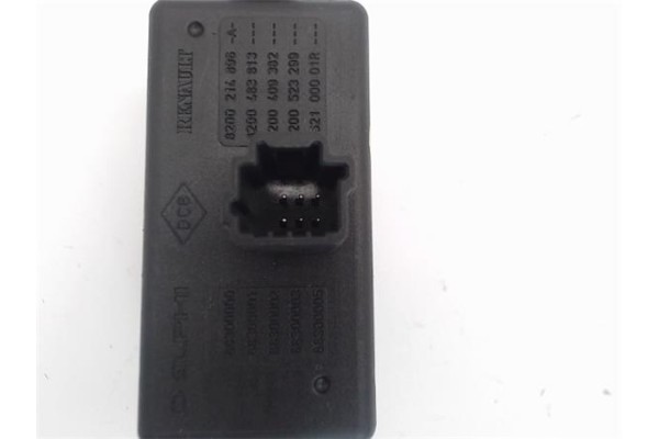 Recambio de conjunto interruptores para renault scenic iii (jz) referencia OEM IAM 8200214895A 88300000 