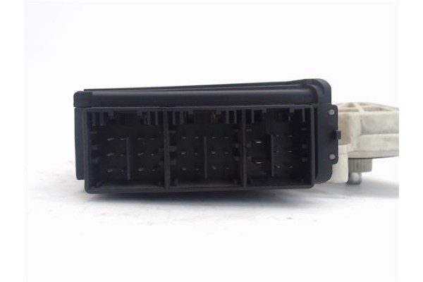 Recambio de motor elevalunas delantero izquierdo para seat ibiza (6l1) referencia OEM IAM (6Q2959802A) (104379-101) 6Q2959802A ,