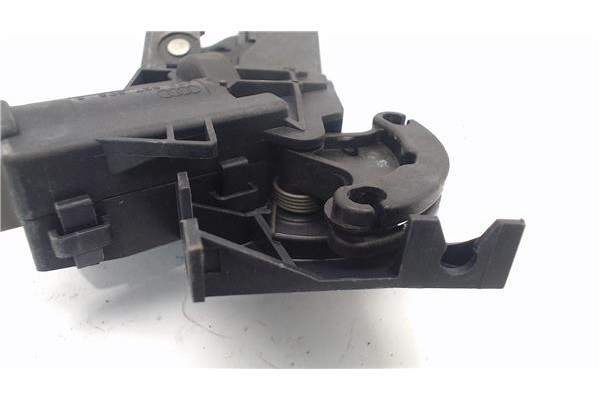 Recambio de cierre electromagnetico porton para volkswagen passat berlina (3c2) 2.0 tdi 16v referencia OEM IAM 4F5827505D 210184