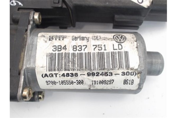 Recambio de motor elevalunas delantero izquierdo para volkswagen passat berlina (3b3) referencia OEM IAM (3B4837751LD) (105404-3