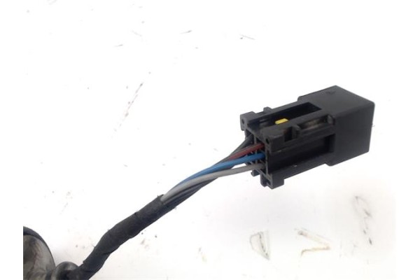 Recambio de retrovisor electrico izquierdo para opel zafira a 2.0 dti 16v referencia OEM IAM 6428135 24462375 
