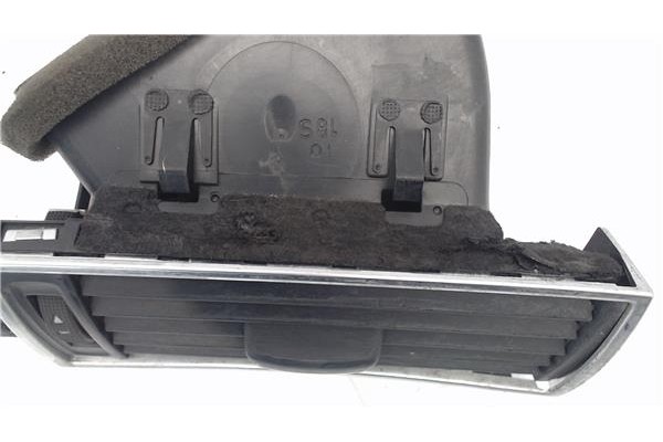Recambio de rejilla entrada de aire para audi a6 avant (4f5) 2.8 fsi referencia OEM IAM F18209020  