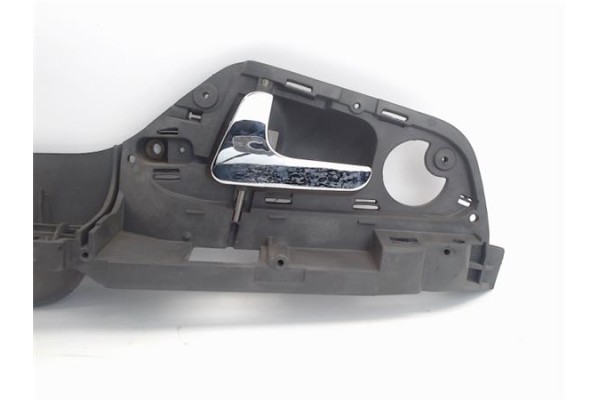 Recambio de manilla int. puerta trasero izquierda para seat cordoba berlina (6k2) 1.9 d referencia OEM IAM 6K4837113  