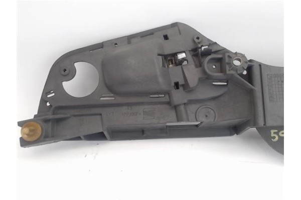 Recambio de manilla int. puerta trasero izquierda para seat cordoba berlina (6k2) 1.9 d referencia OEM IAM 6K4837113  