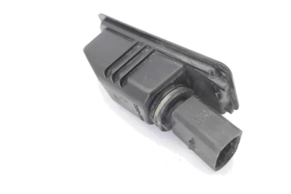Recambio de piloto matricula trasero derecho para volkswagen polo v (6r1) 1.4 advance referencia OEM IAM 1K8943021  
