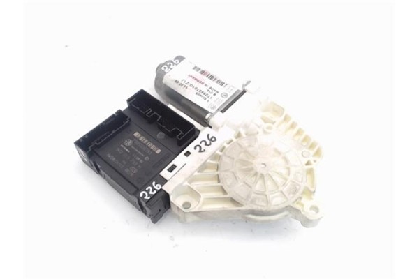 Recambio de motor elevalunas delantero izquierdo para seat leon (1p1) referencia OEM IAM (1K0959793M) (1T0959701G) 