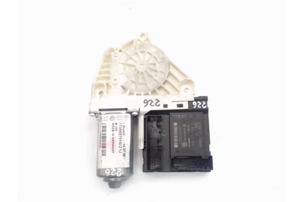 Recambio de motor elevalunas delantero izquierdo para seat leon (1p1) referencia OEM IAM (1K0959793M) (1T0959701G) 
