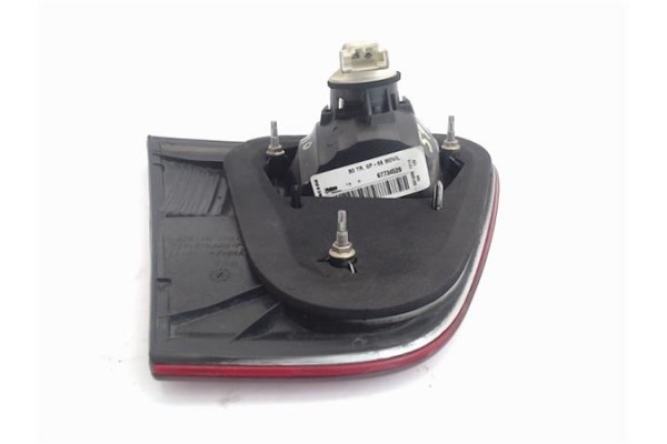 Recambio de piloto porton trasero derecho para seat cordoba berlina (6k2) 1.9 d referencia OEM IAM 67734520 6K5945108F 