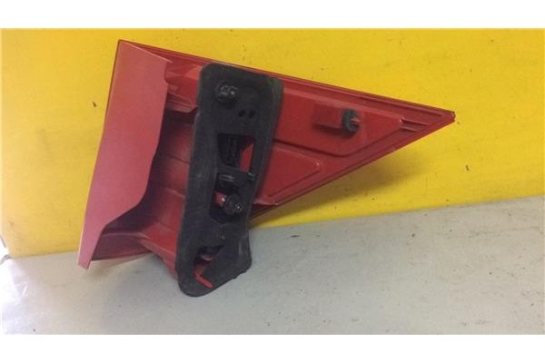 Recambio de piloto trasero izquierdo para peugeot 1007 1.4 dolce referencia OEM IAM 9646116880  