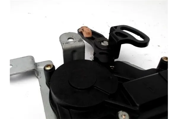 Recambio de motor cierre centralizado para kia sorento (bl) 2.5 crdi referencia OEM IAM 812403E000  