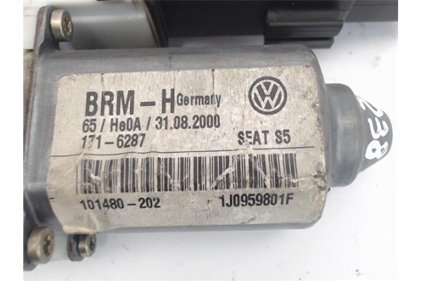 Recambio de motor elevalunas delantero izquierdo para seat toledo (1m2) referencia OEM IAM (1J0959801F) (9776101432-203) 