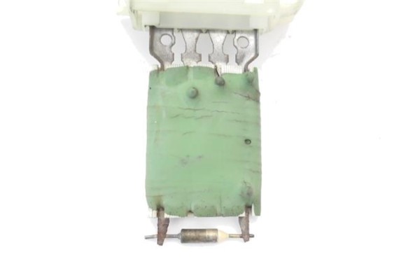 Recambio de resistencia calefaccion para mercedes-benz clase a (bm 168) 1.9 190 (168.032) referencia OEM IAM A1688200297  