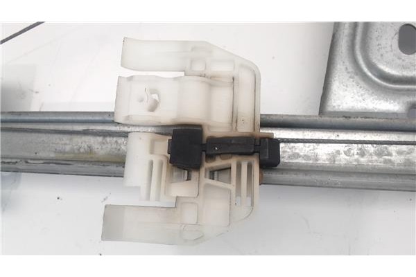 Recambio de mecanismo elevalunas trasero derecho para citroen xsara berlina referencia OEM IAM 400774  