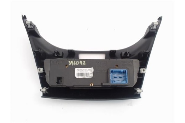 Recambio de mandos climatizador para peugeot 2008 1.6 hdi referencia OEM IAM 98195706XU E1063177A 