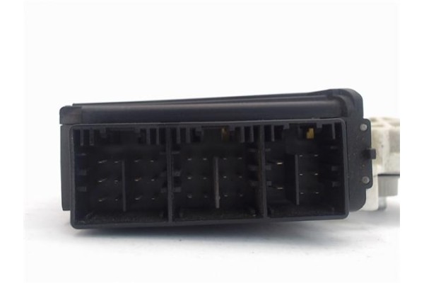 Recambio de motor elevalunas delantero izquierdo para seat ibiza (6l1) referencia OEM IAM (6Q2959802A) (104379-101) 6Q2959802A ,