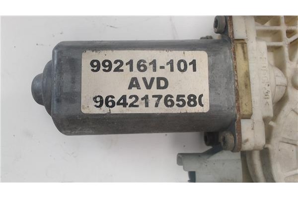 Recambio de mecanismo elevalunas delantero derecho para peugeot 406 berlina (s1/s2) referencia OEM IAM 9636619380 992161101 