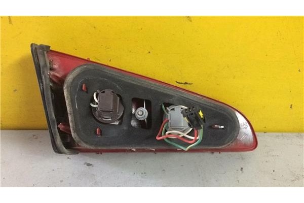 Recambio de piloto interior derecho para peugeot 607 (s1) 2.0 base referencia OEM IAM   