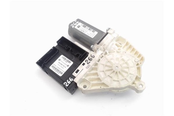 Recambio de motor elevalunas delantero izquierdo para seat leon (1p1) referencia OEM IAM (1K0959793H) (1T0959701C) (1P0837401A) 