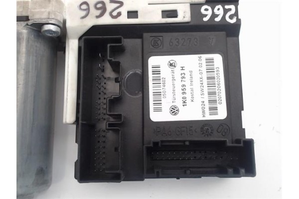 Recambio de motor elevalunas delantero izquierdo para seat leon (1p1) referencia OEM IAM (1K0959793H) (1T0959701C) (1P0837401A) 