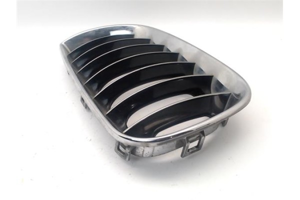 Recambio de rejilla paragolpes delantero izquierda para bmw serie x3 (e83) 3.0d referencia OEM IAM 51133414903  