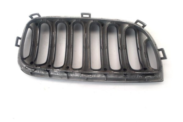 Recambio de rejilla paragolpes delantero izquierda para bmw serie x3 (e83) 3.0d referencia OEM IAM 51133414903  