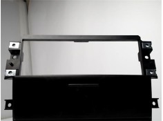 Recambio de embellecedor consola central para kia sorento (bl) 2.5 crdi referencia OEM IAM 845703E000  