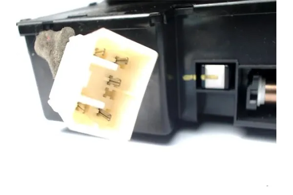 Recambio de embellecedor consola central para kia sorento (bl) 2.5 crdi referencia OEM IAM 845703E000  