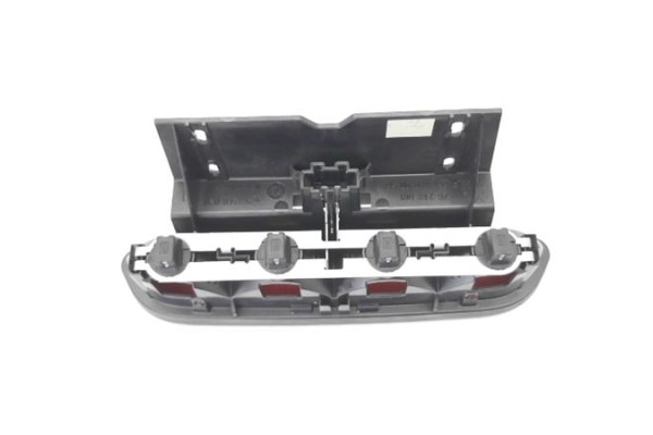 Recambio de luz central de freno para mercedes-benz clase a (bm 168) 1.9 190 (168.032) referencia OEM IAM 1688200056  