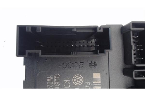Recambio de motor elevalunas delantero derecho para volkswagen golf v plus (5m1) 2.0 tdi 16v referencia OEM IAM 130822229  