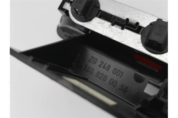 Recambio de luz central de freno para mercedes-benz clase a (bm 168) 1.9 190 (168.032) referencia OEM IAM 1688200056  