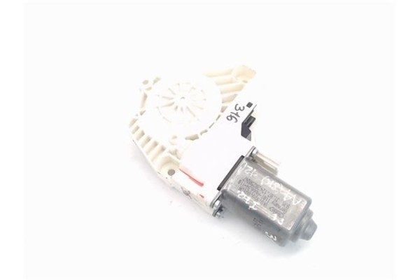 Recambio de motor elevalunas delantero izquierdo para audi a4 avant (8e) referencia OEM IAM (8K0959801A)  