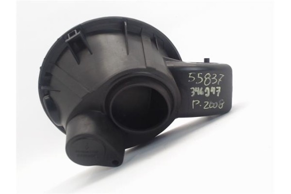 Recambio de tapa exterior combustible para peugeot 2008 1.6 hdi referencia OEM IAM 9677638680 9677638880 