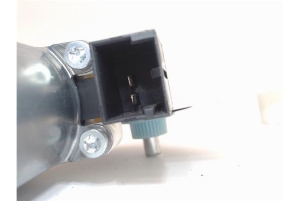 Recambio de motor elevalunas delantero izquierdo para volkswagen golf vii (5g1/be1) referencia OEM IAM 5Q4959801B  