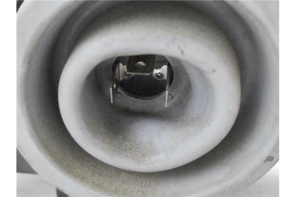 Recambio de faro delantero dcho para citroen saxo 1.4 sx referencia OEM IAM 9636331680 6205W2 