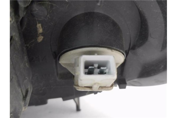 Recambio de faro delantero dcho para citroen saxo 1.4 sx referencia OEM IAM 9636331680 6205W2 