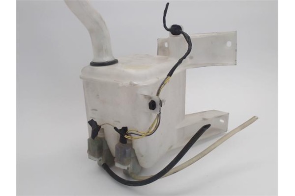 Recambio de deposito limpiaparabrisas para suzuki swift iii (sg) 1.3 referencia OEM IAM 3845062JA1  