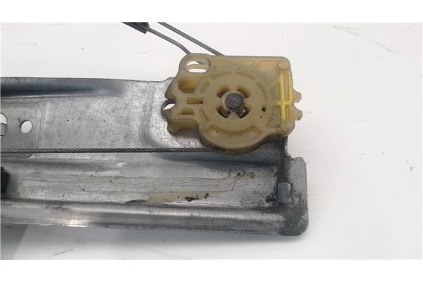 Recambio de mecanismo elevalunas delantero derecho para peugeot 207 referencia OEM IAM 9681182280S 400912C 
