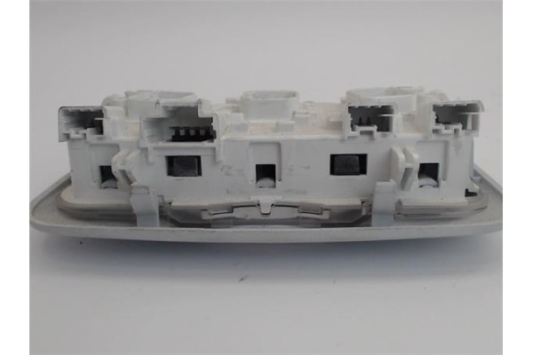 Recambio de luz trasero central techo para peugeot 2008 1.6 hdi referencia OEM IAM 96781445PR 96781444PR 