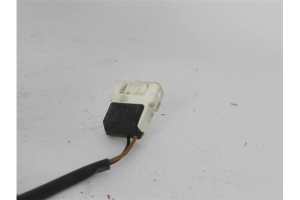 Recambio de retrovisor izquierdo para peugeot partner (s2) referencia OEM IAM 96356858XT  