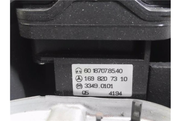 Recambio de volante para mercedes-benz clase a (bm 169) 1.7 a 170 (169.032) referencia OEM IAM A1694600403 A1694600203 