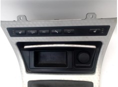 Recambio de embellecedor consola central para bmw serie x3 (e83) 3.0d referencia OEM IAM 51453401825  