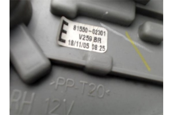 Recambio de piloto trasero izquierdo para toyota corolla (e12) 2.0 d-4d referencia OEM IAM 8155002301  